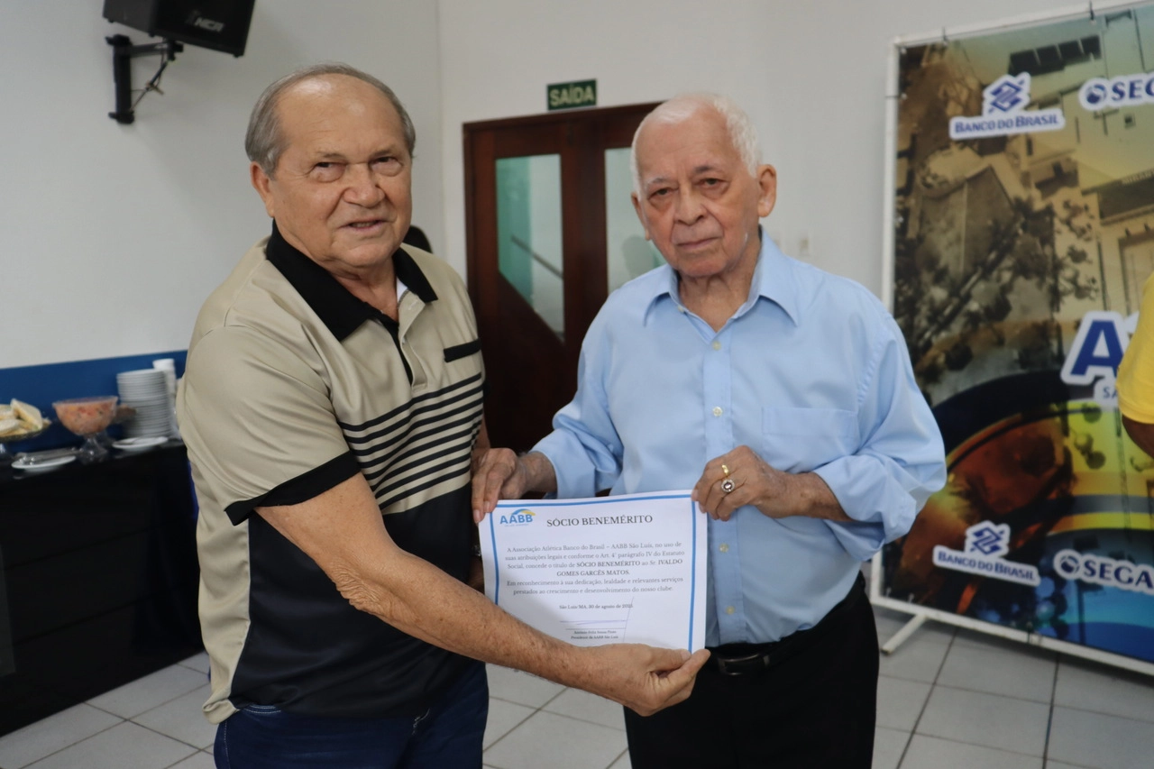 AABB São Luís homenageia associados com o título de Sócio Benemérito