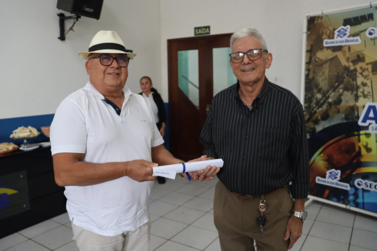 AABB São Luís homenageia associados com o título de Sócio Benemérito