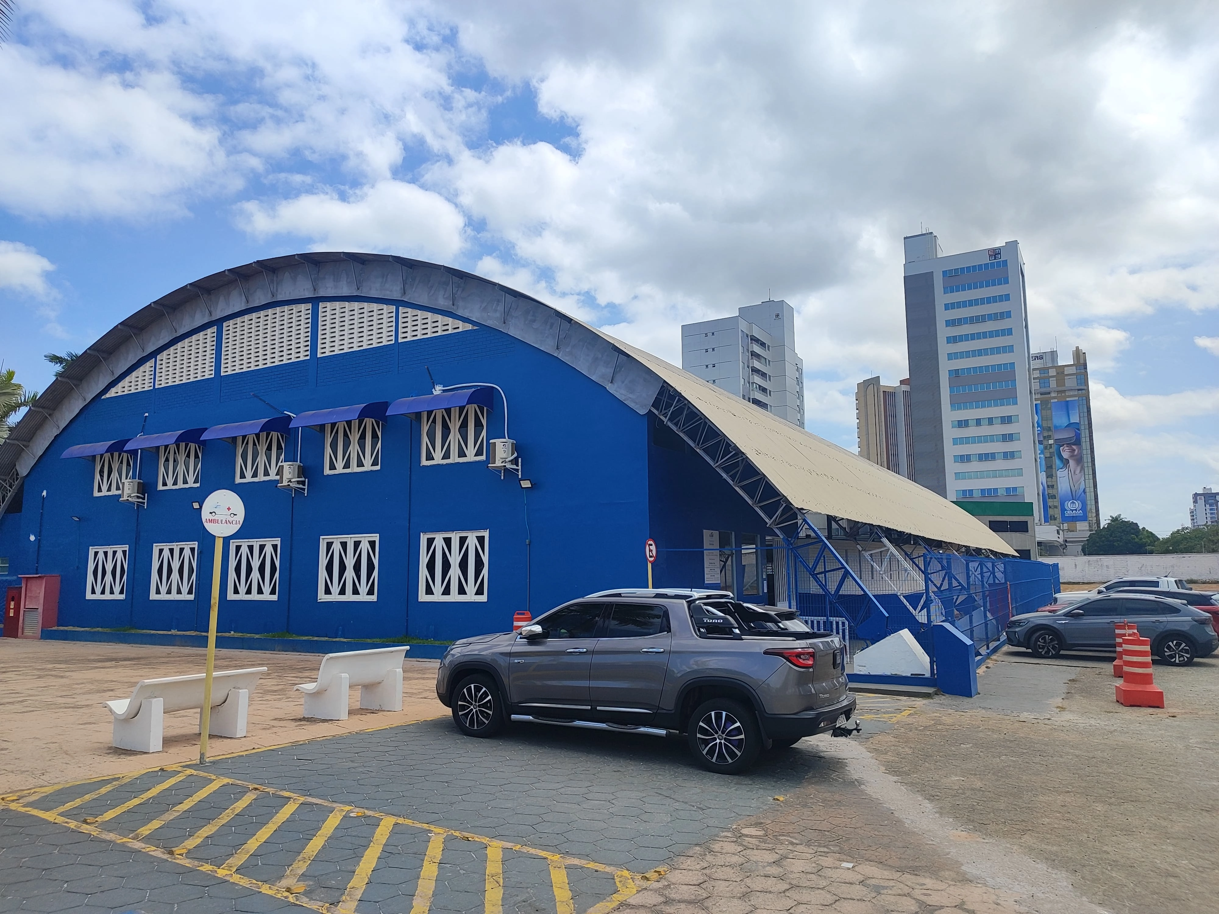 Ginásio poliesportivo