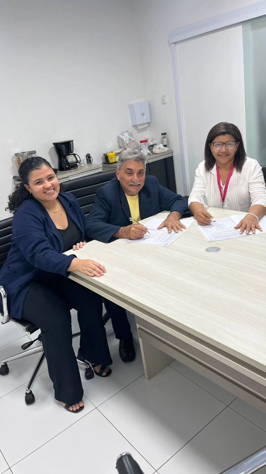 AABB São Luís e TV Mirante celebram convênio de parceria