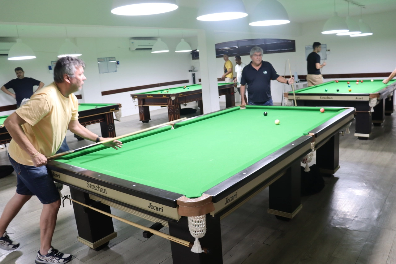 Jânio Gonçalves é campeão da 17ª Copa Josilda Bogéa de Snooker Six Red 2025