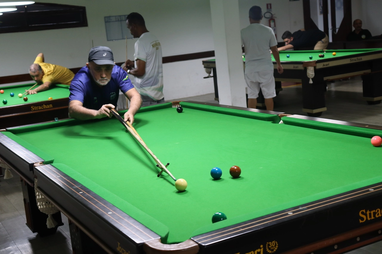 Jânio Gonçalves é campeão da 17ª Copa Josilda Bogéa de Snooker Six Red 2025