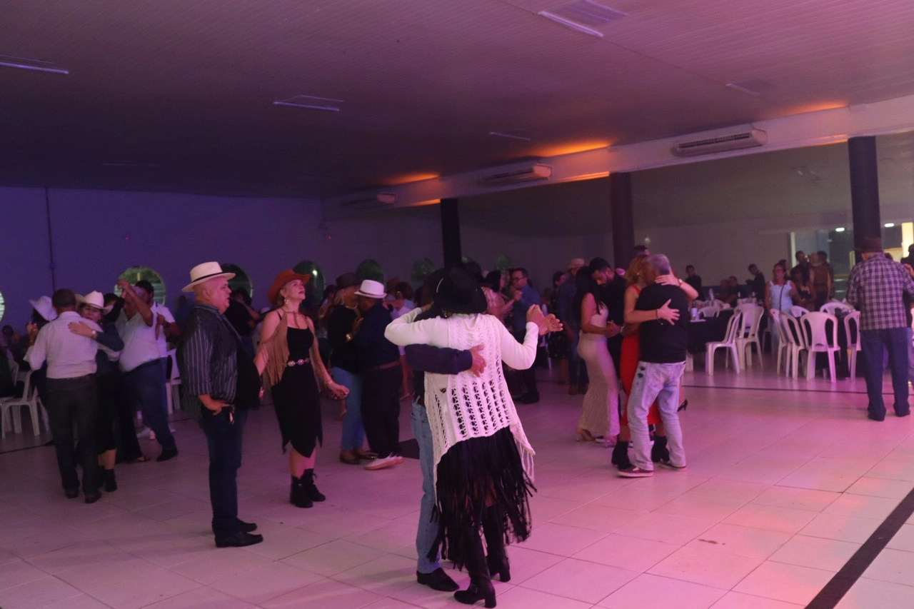 🎶 Noite Sertaneja na AABB São Luís! 🤠✨