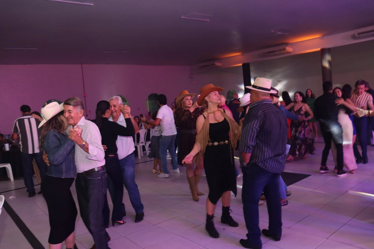 🎶 Noite Sertaneja na AABB São Luís! 🤠✨